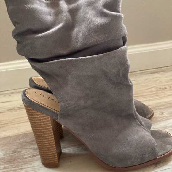 Open toe and back heeled boots - Picture 1 of 4